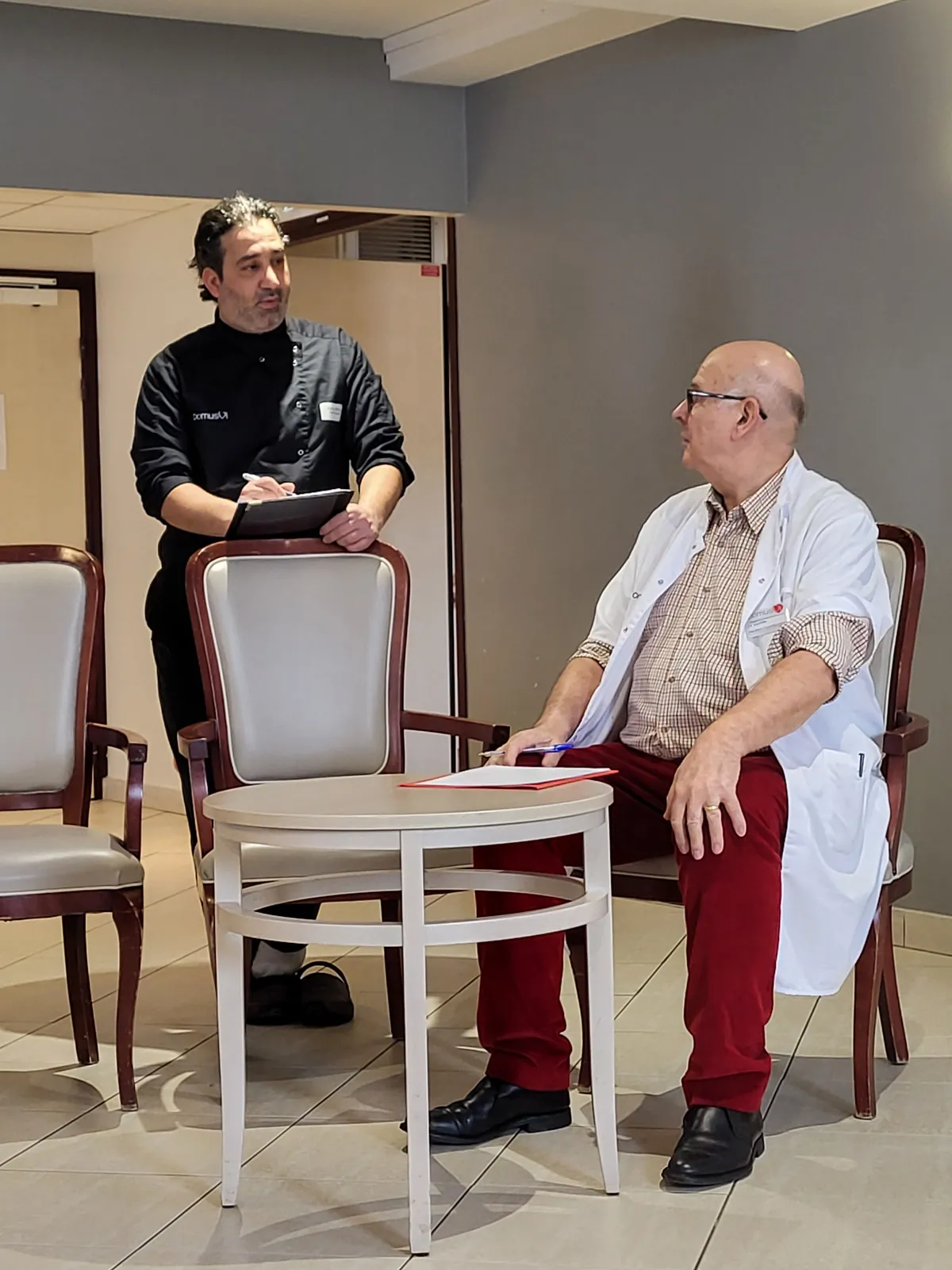 la commission restauration et menus à la résidence les Adrets 
