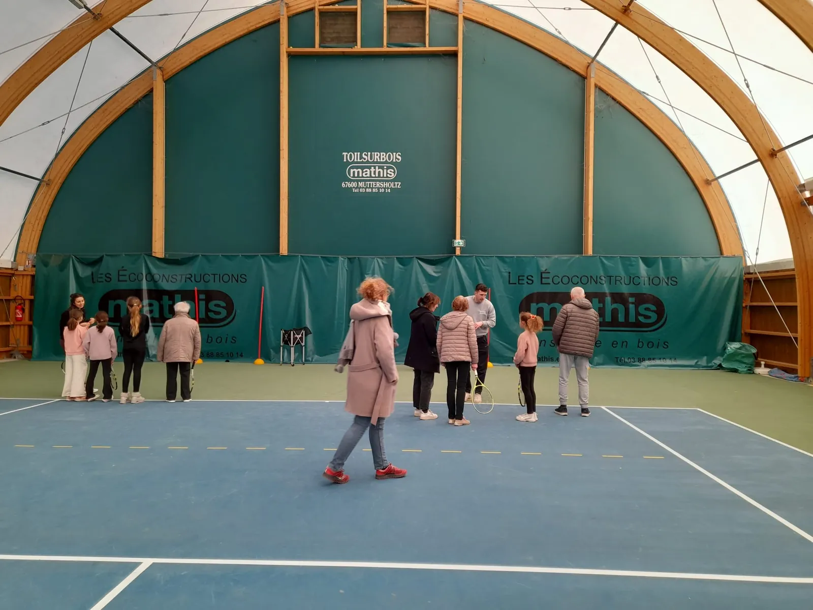 Rencontre au tennis club avec l'école élémentaire de Dommartin