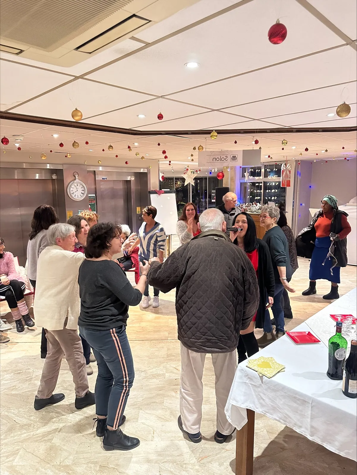 Le traditionnel cocktail des familles 