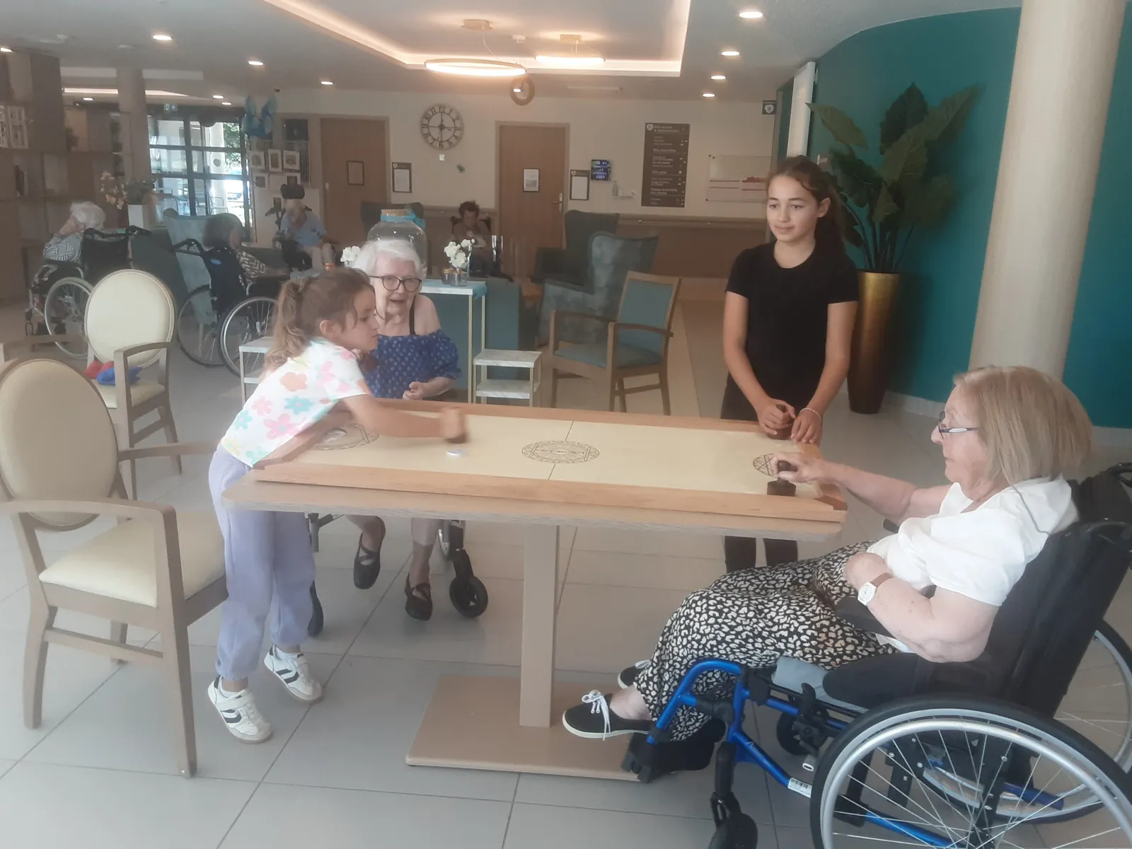 Rencontre inter-générationnelle autour de jeux 