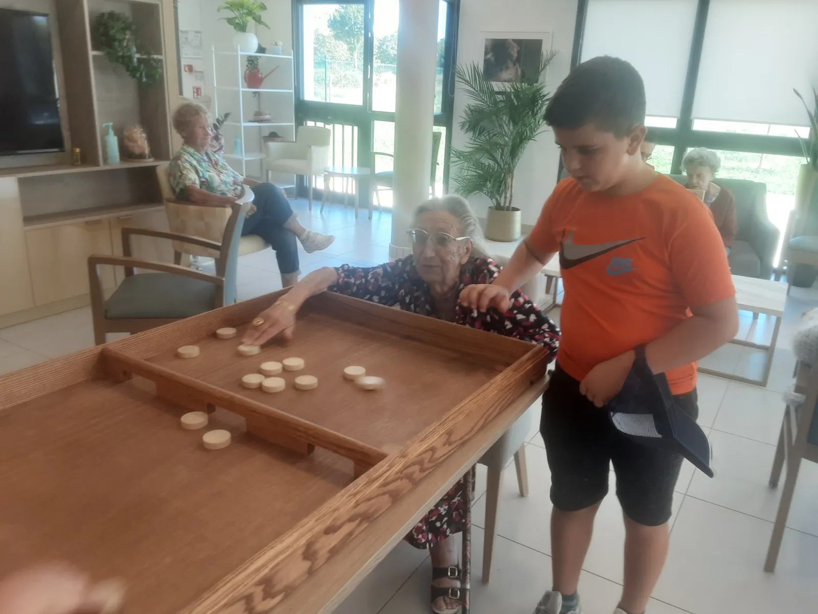 Rencontre inter-générationnelle autour de jeux 