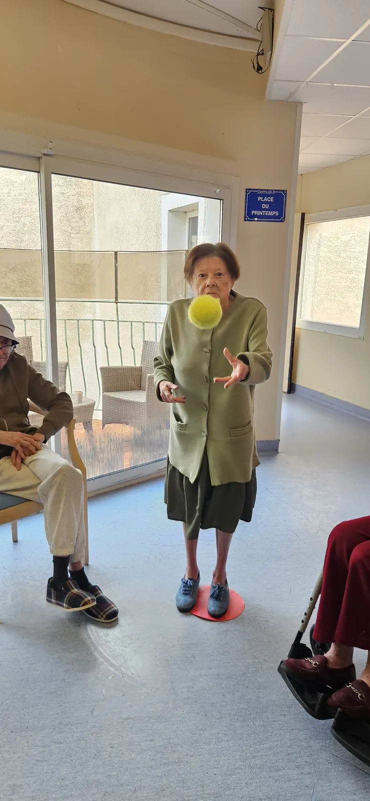 April au coeur de l'unité de vie protégée. 