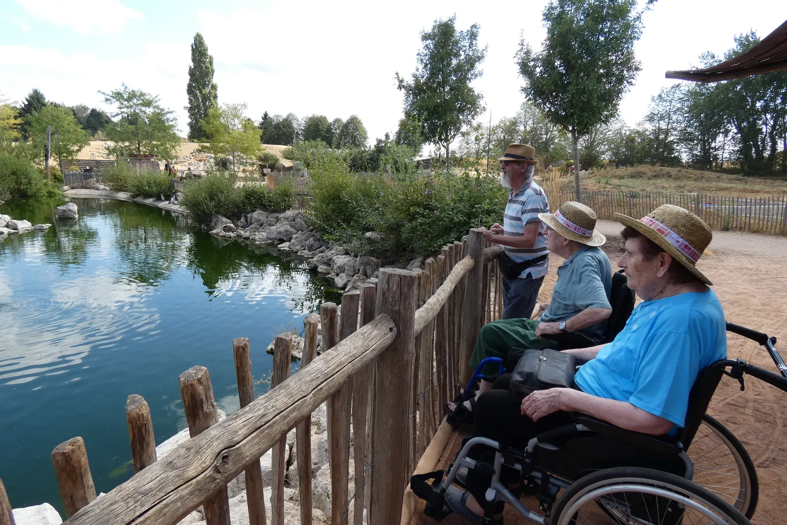 Sortie à Parrot World : émerveillement et convivialité au rendez-vous