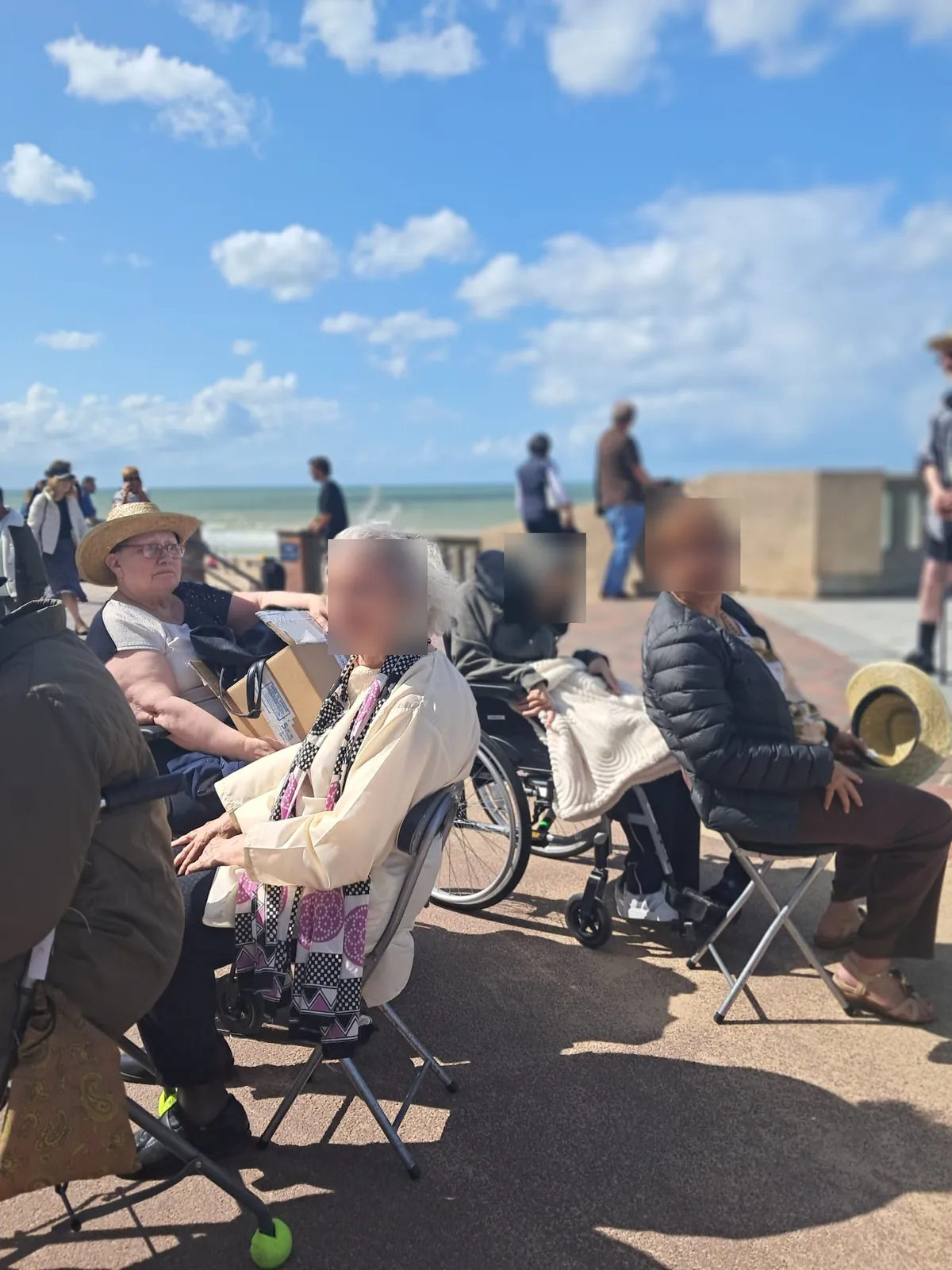 Escapade à Cabourg : une journée au grand air pour nos résidents