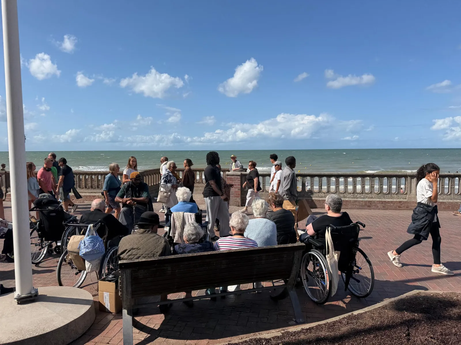 Escapade à Cabourg : une journée au grand air pour nos résidents