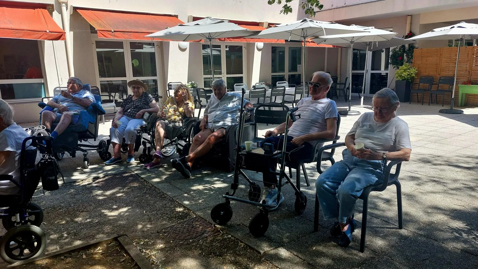 Tournoi de pétanque Résidents/Familles : une journée inoubliable à la Résidence Mazargues