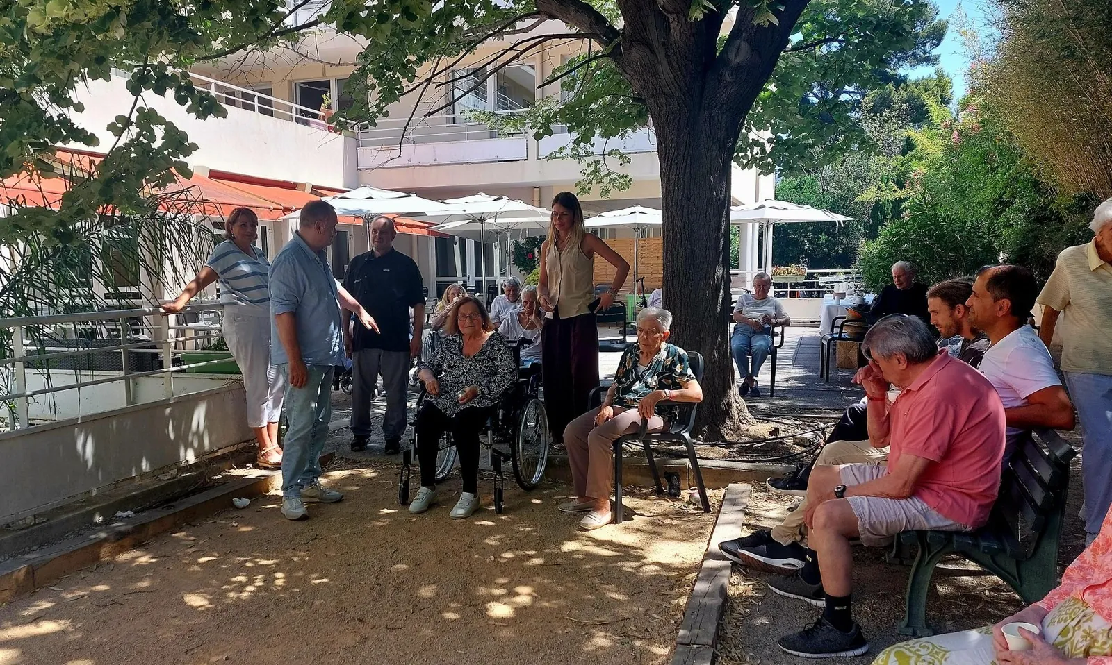 Tournoi de pétanque Résidents/Familles : une journée inoubliable à la Résidence Mazargues