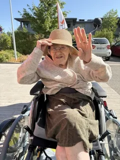 Profiter des bons moments aux terrasses de l'étoile.