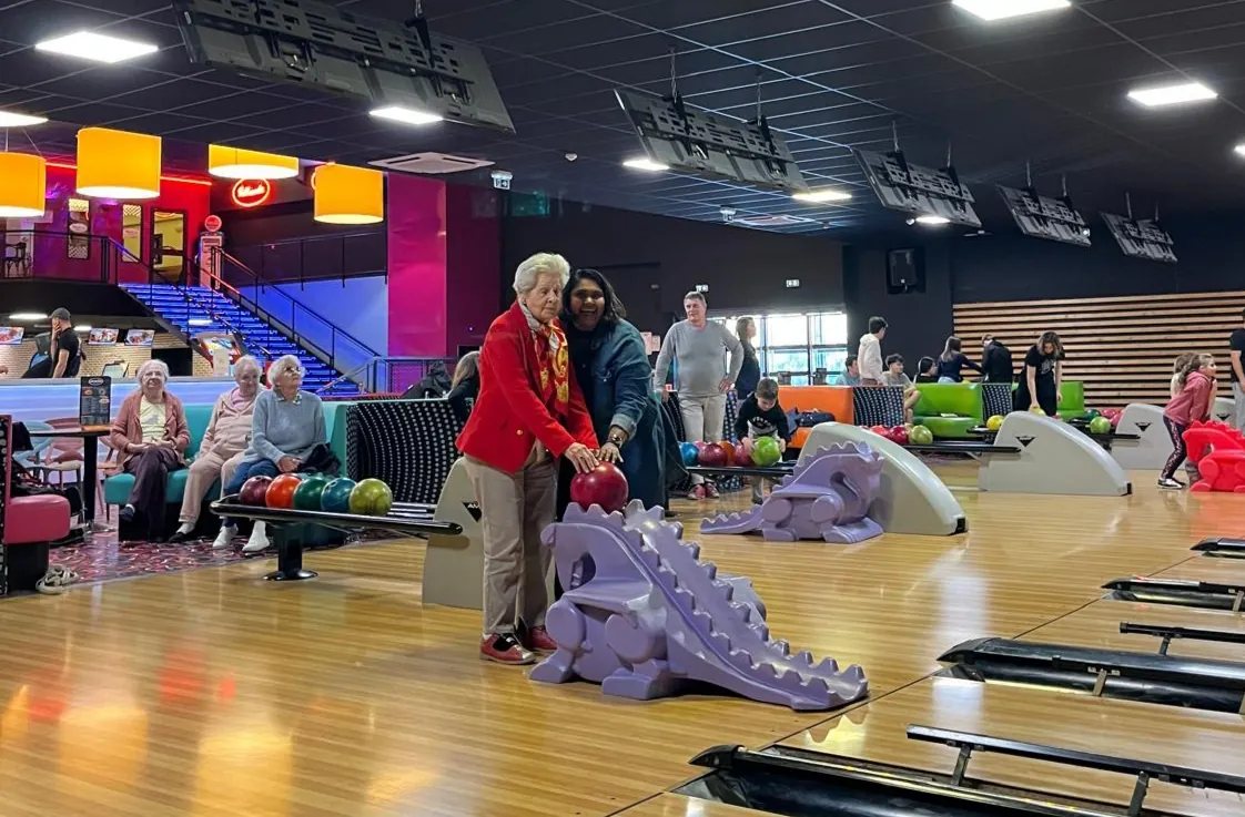 Strike de bonne humeur : une sortie bowling pas comme les autres...