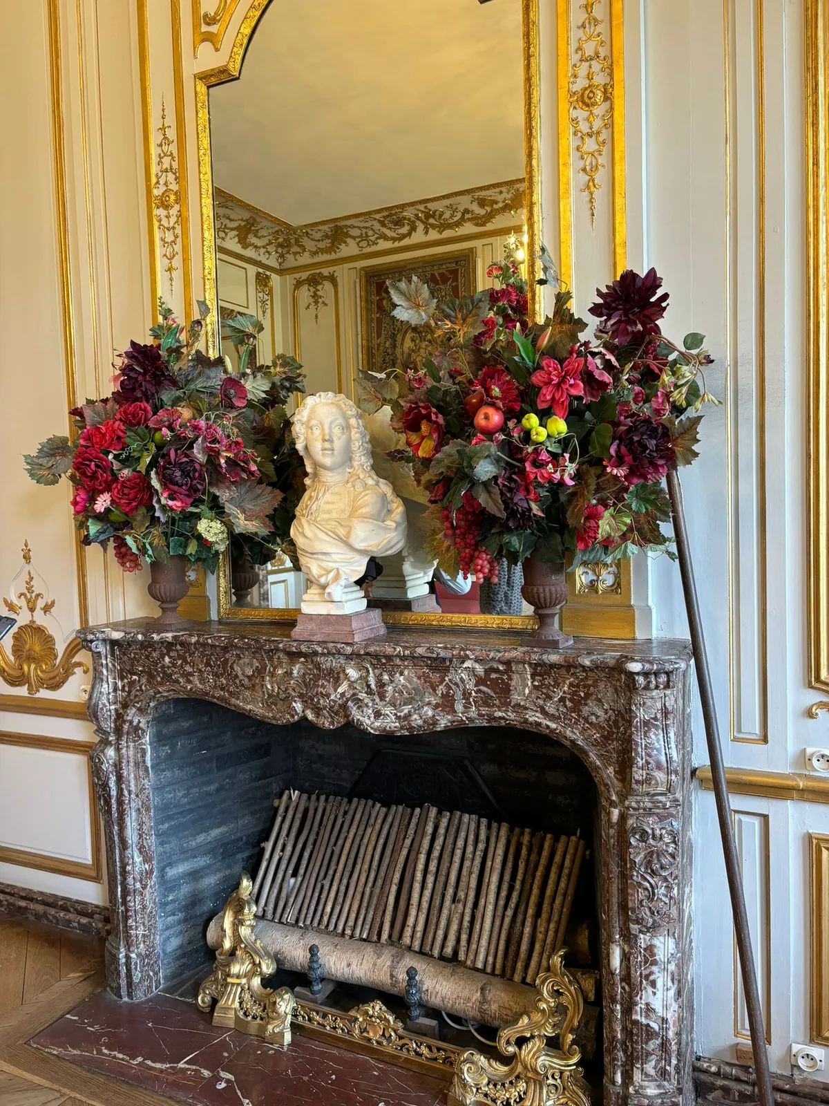 Les résidents d'ELEUSIS au cœur des fleurs