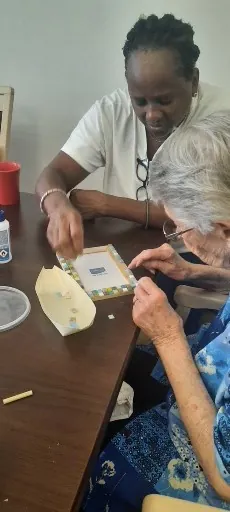 Des petits carrés colorés qui suscitent de l’intérêt.
