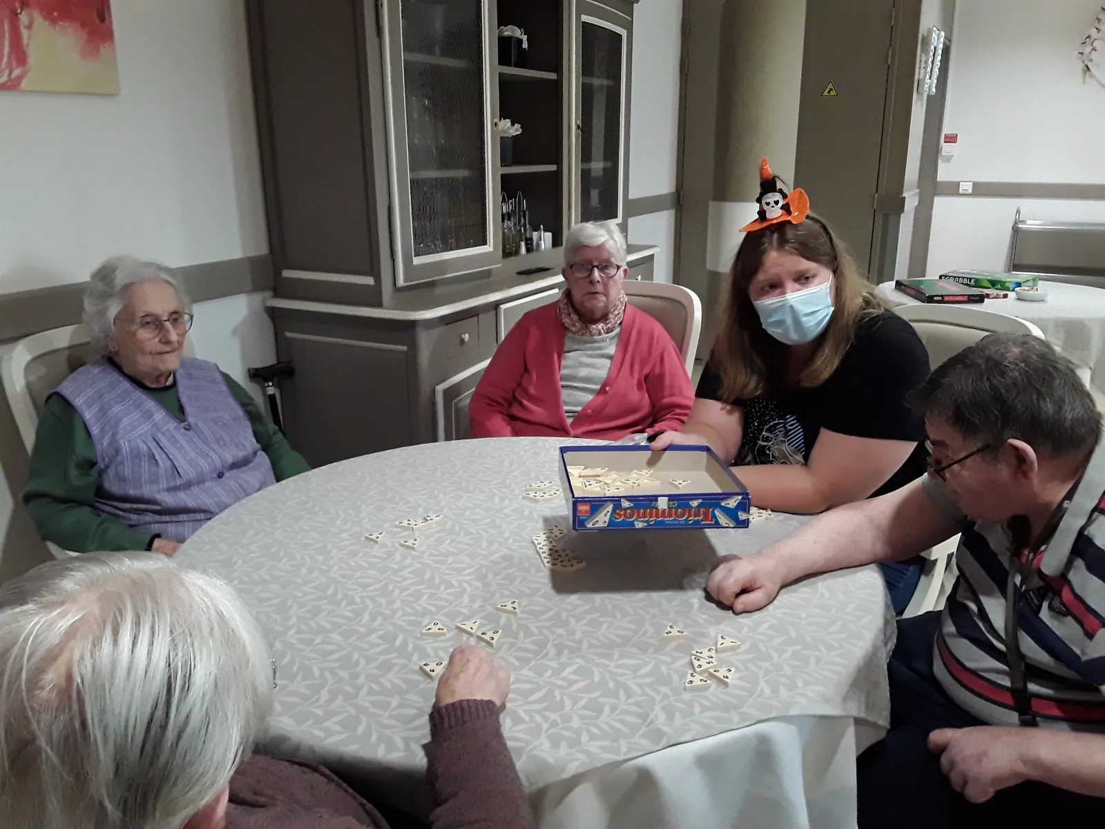 Jeux de société intergénérationnel 