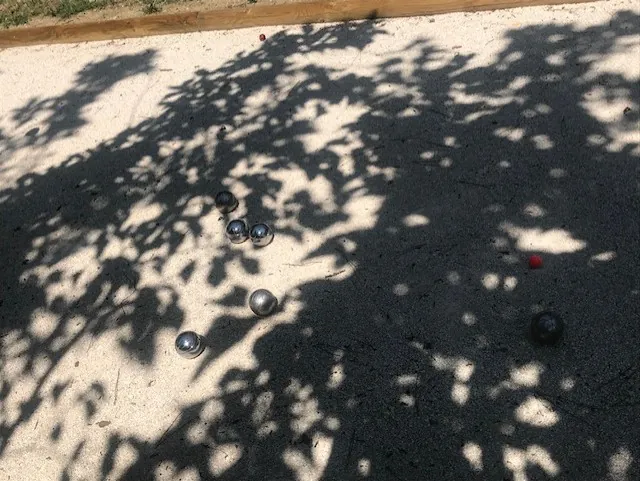 Une partie de Pétanque ça fait plaisir ....