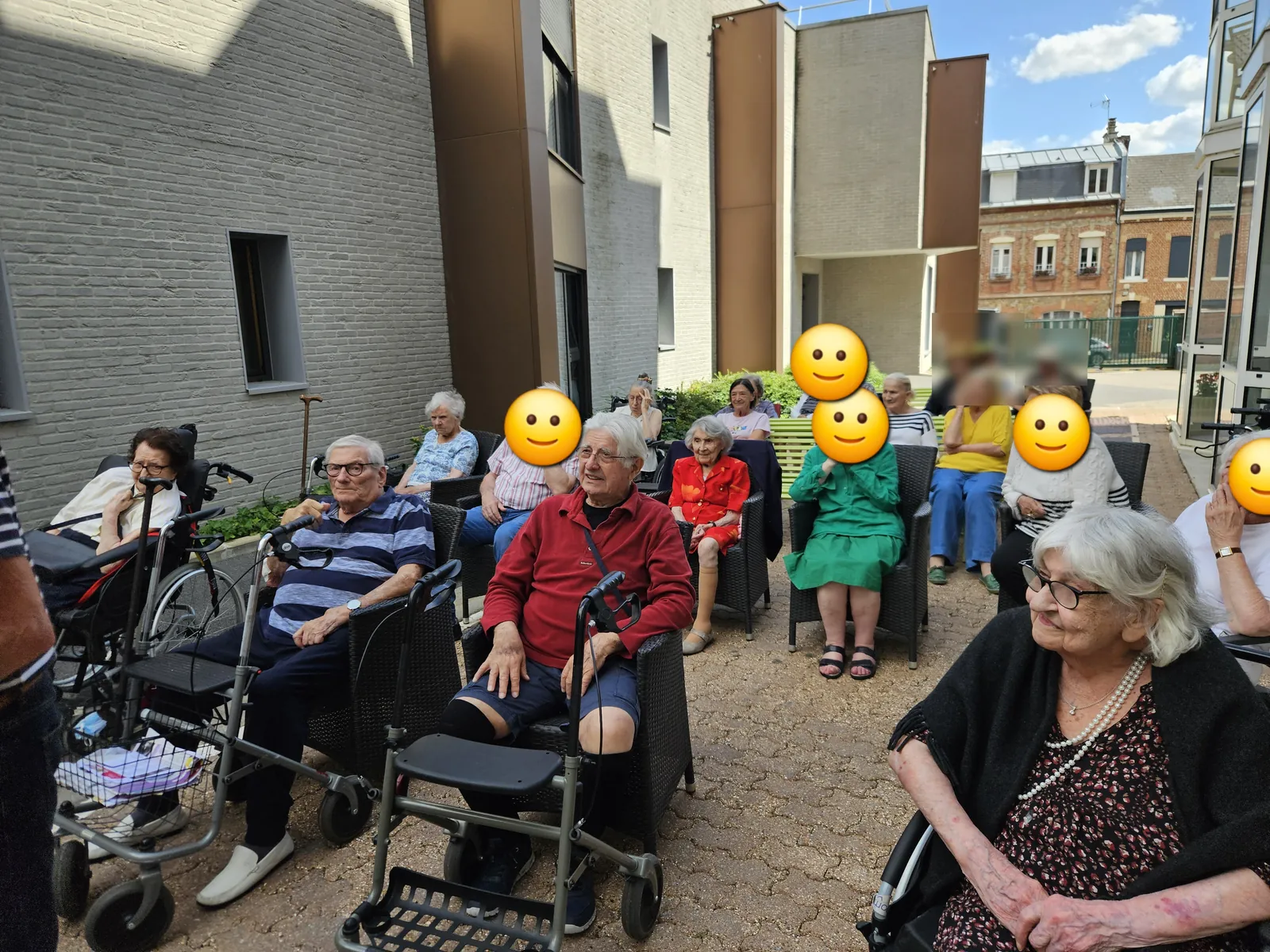 Pétanque à la résidence Tiers Temps 