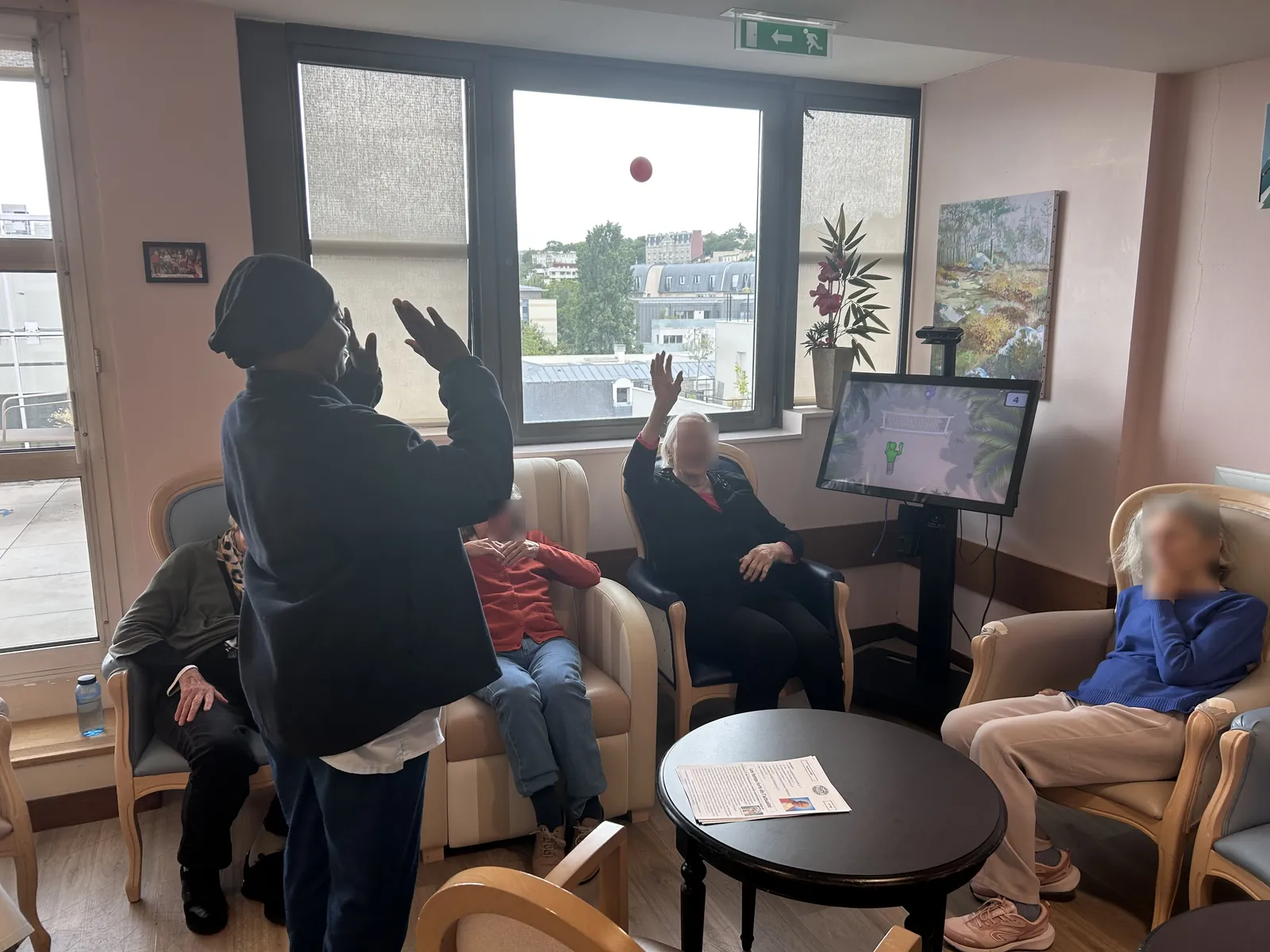 Activité sportive ludique avec SilverFit en unité protégée 