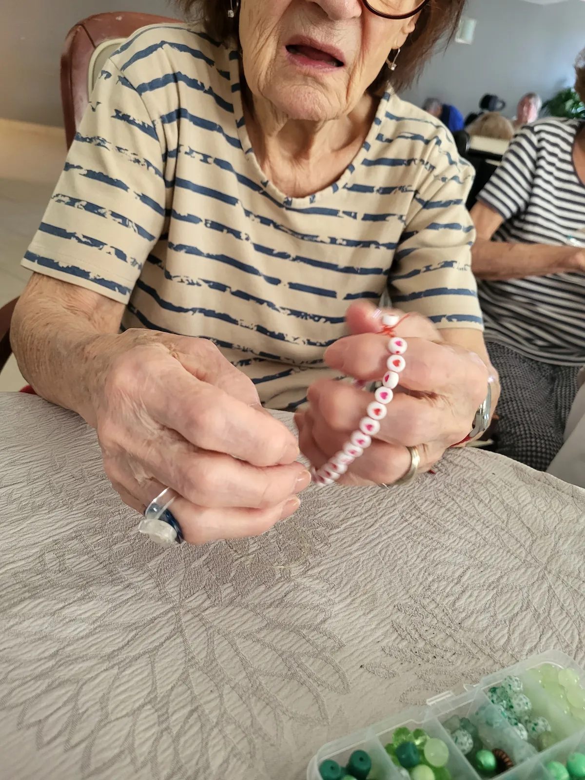 Des bijoux uniques confectionnés avec le cœur Aux Adrets 