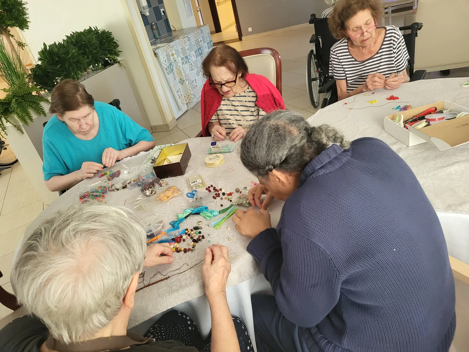 Des bijoux uniques confectionnés avec le cœur Aux Adrets 