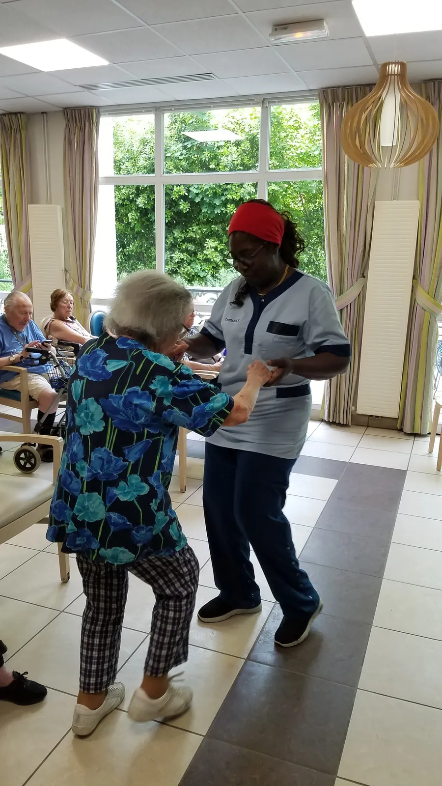 Fête des anniversaires du mois : un moment musical inoubliable