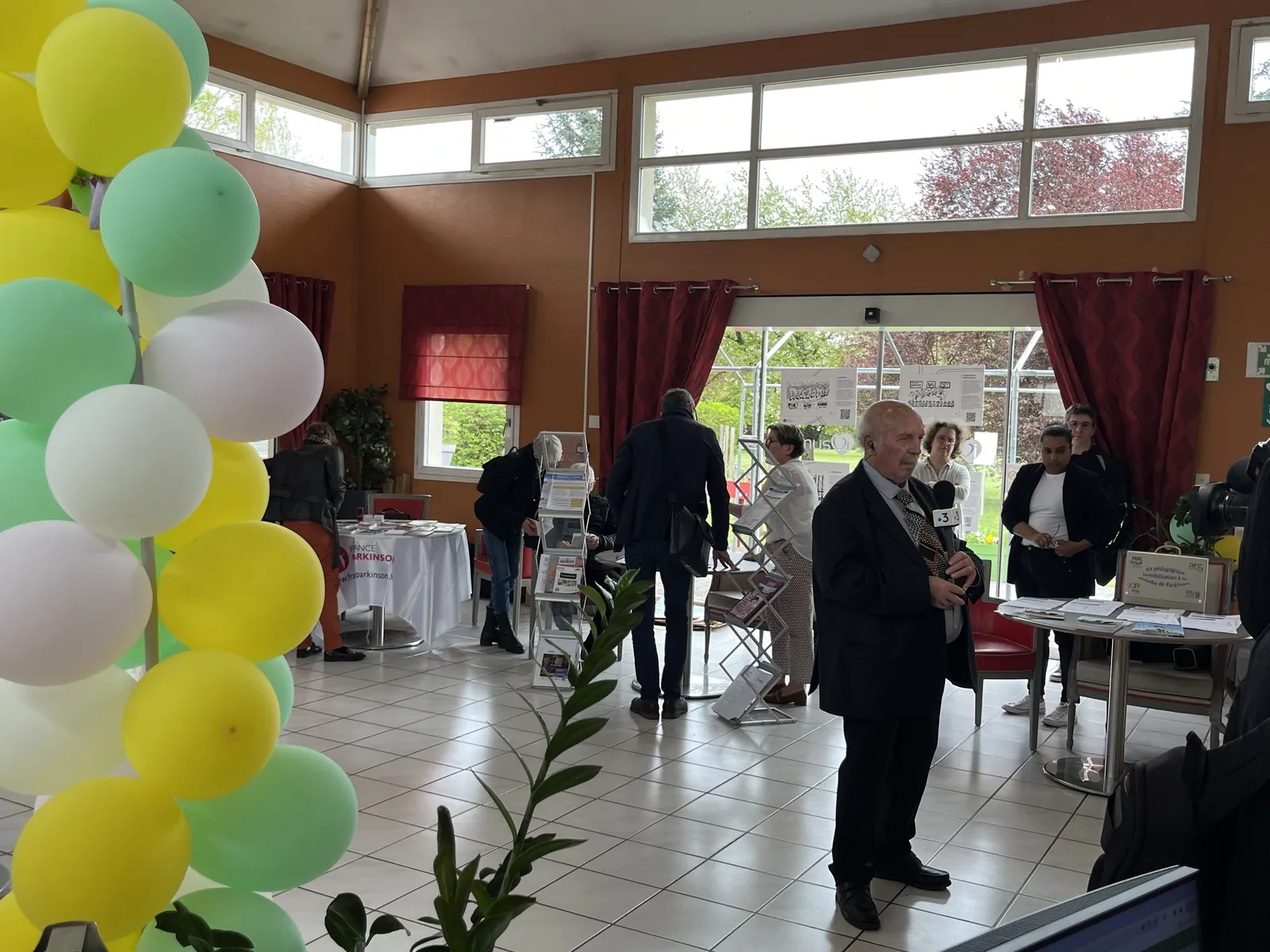 Les 40 ans de France PARKINSON à la résidence ! 