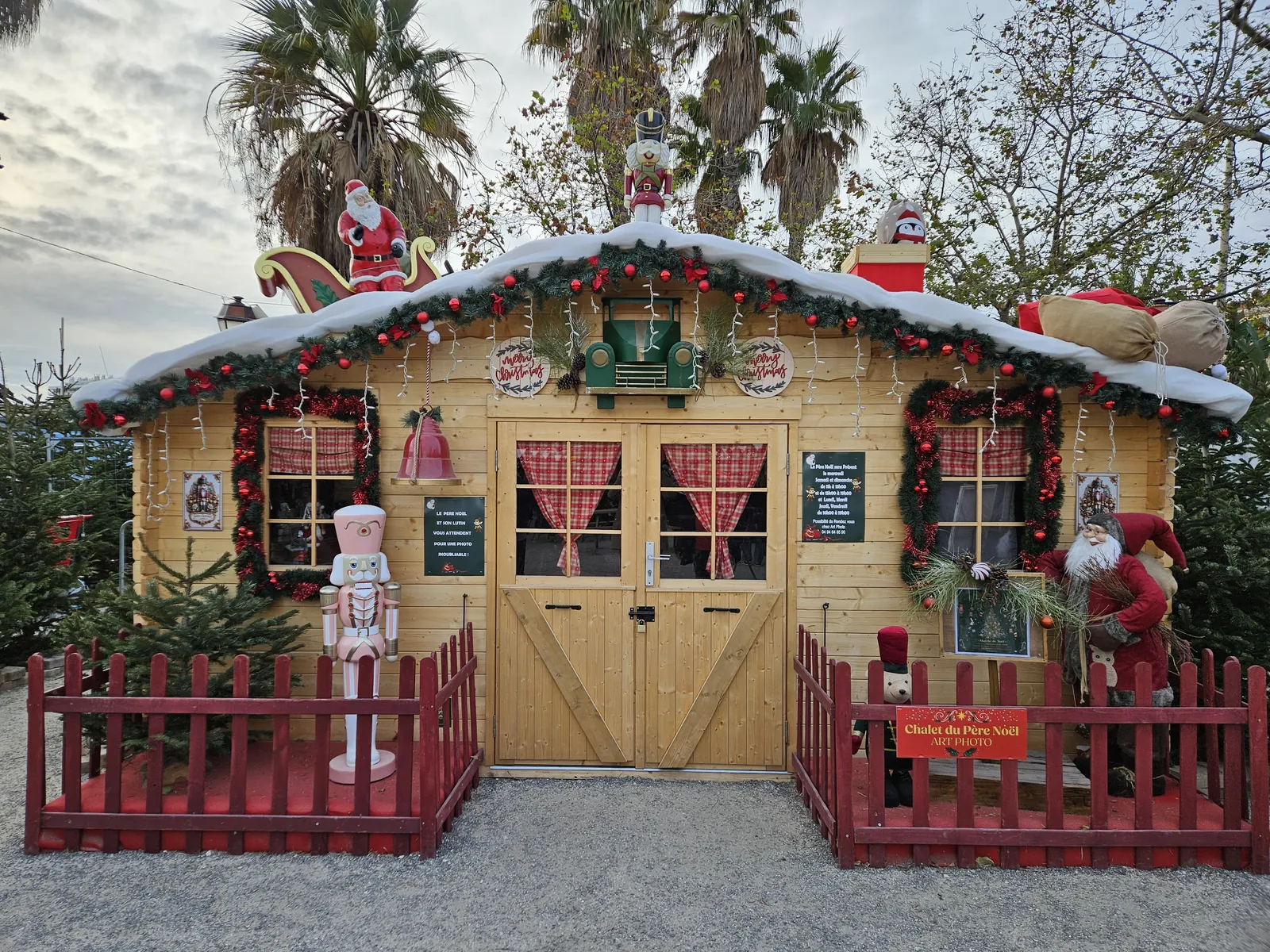 MARDI 10 DECEMBRE VISITE AU MARCHE DE NOEL 