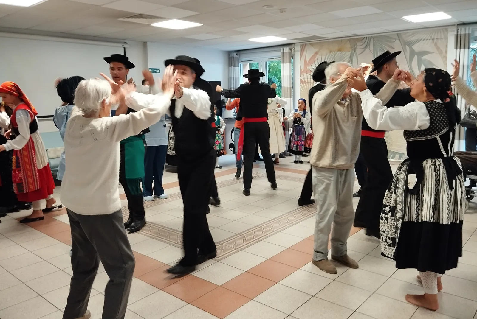 APRES MIDI TRES FESTIF !