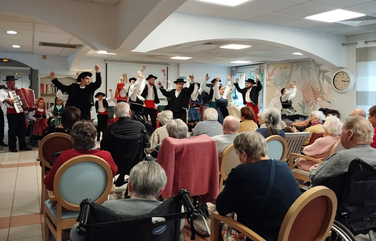 APRES MIDI TRES FESTIF !