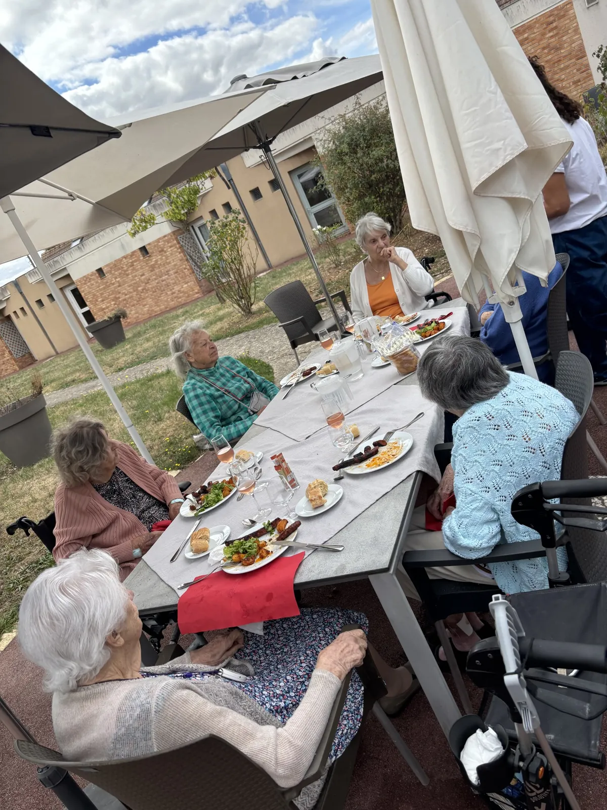 Barbecue et activité manuelle 