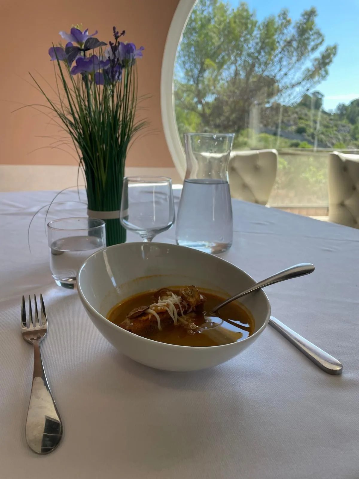 Le chef du Péron au Soleil du Roucas Blanc :  Une soupe de poisson d'exception 