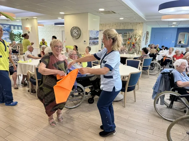 DES  JOLIES  FLONFLONS POUR UN BEL ANNIVERSSAIRE 