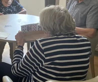 La belote s’installe à la Résidence la Triade !