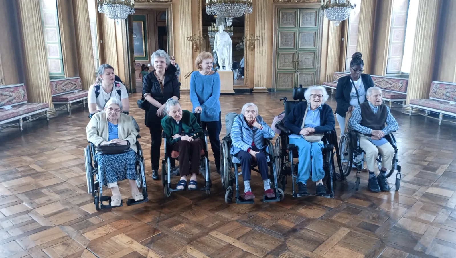 Trois centenaires en visite au château de Compiègne !