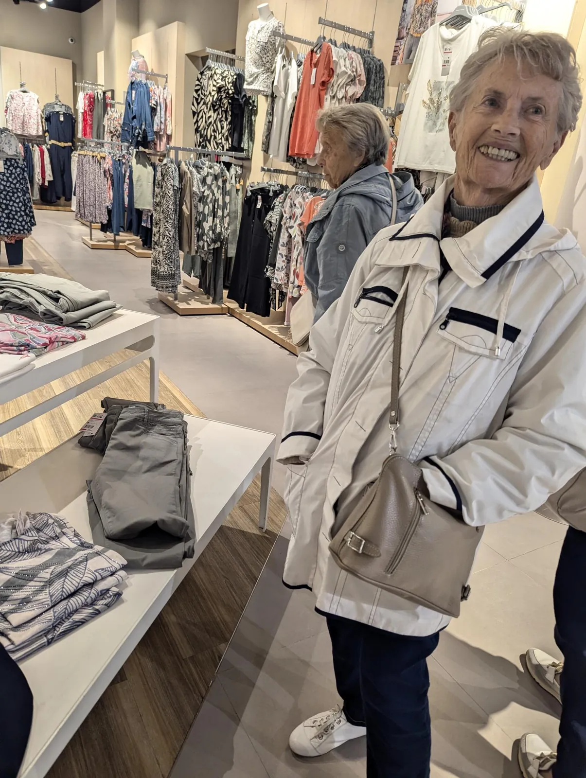  shopping pluvieux mais heureux !