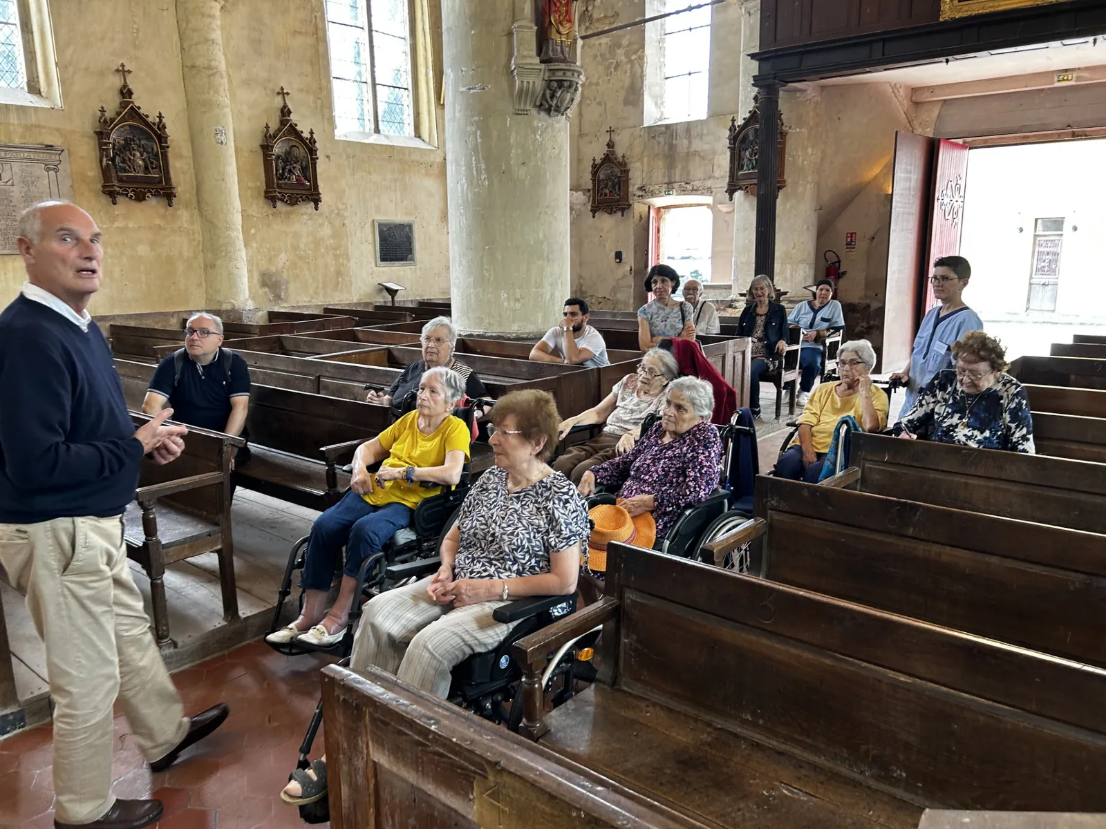 Visite de l'église de la commune