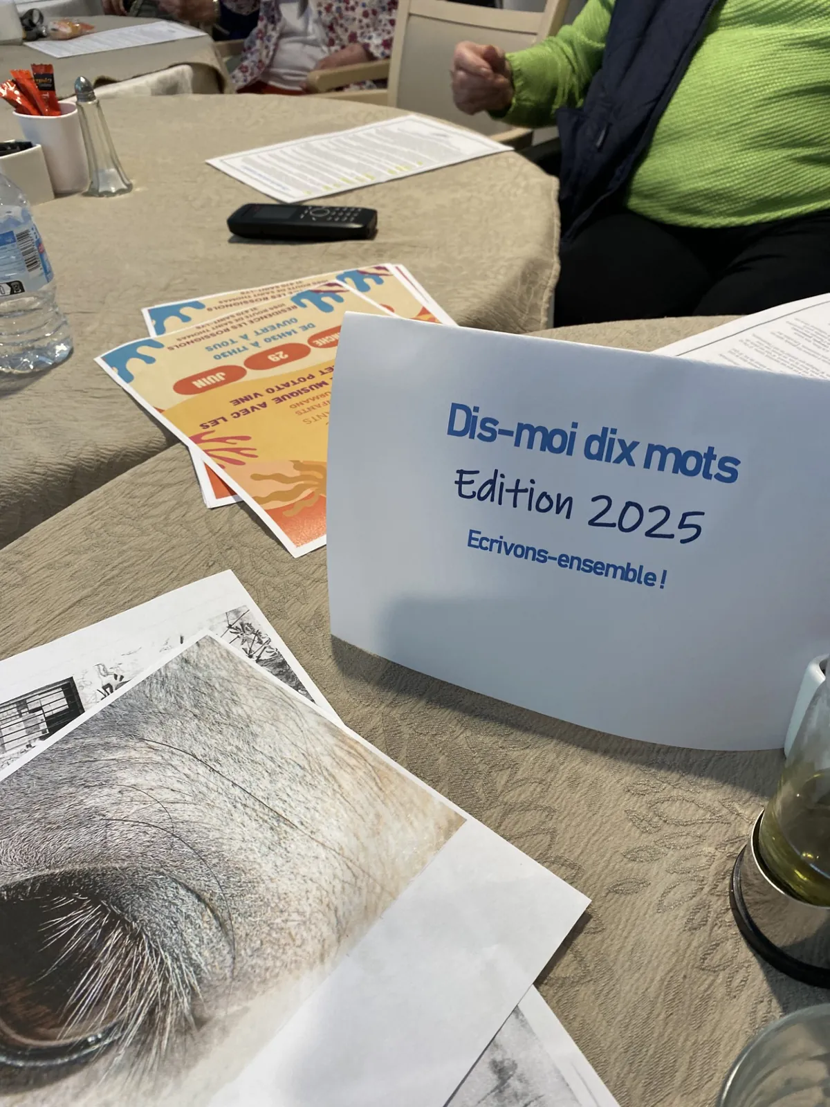 EDITION 2025 DIS MOIS DIX MOTS 
