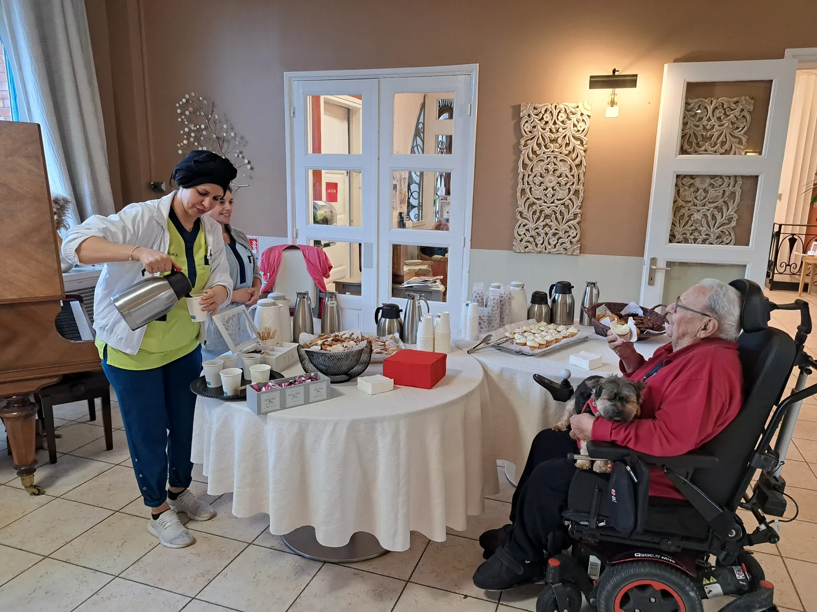 MARCHE DE NOËL, RESIDENCE DE LA TOUR