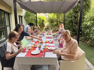 16 juillet petit déjeuner amélioré à l'Unité Protégée.