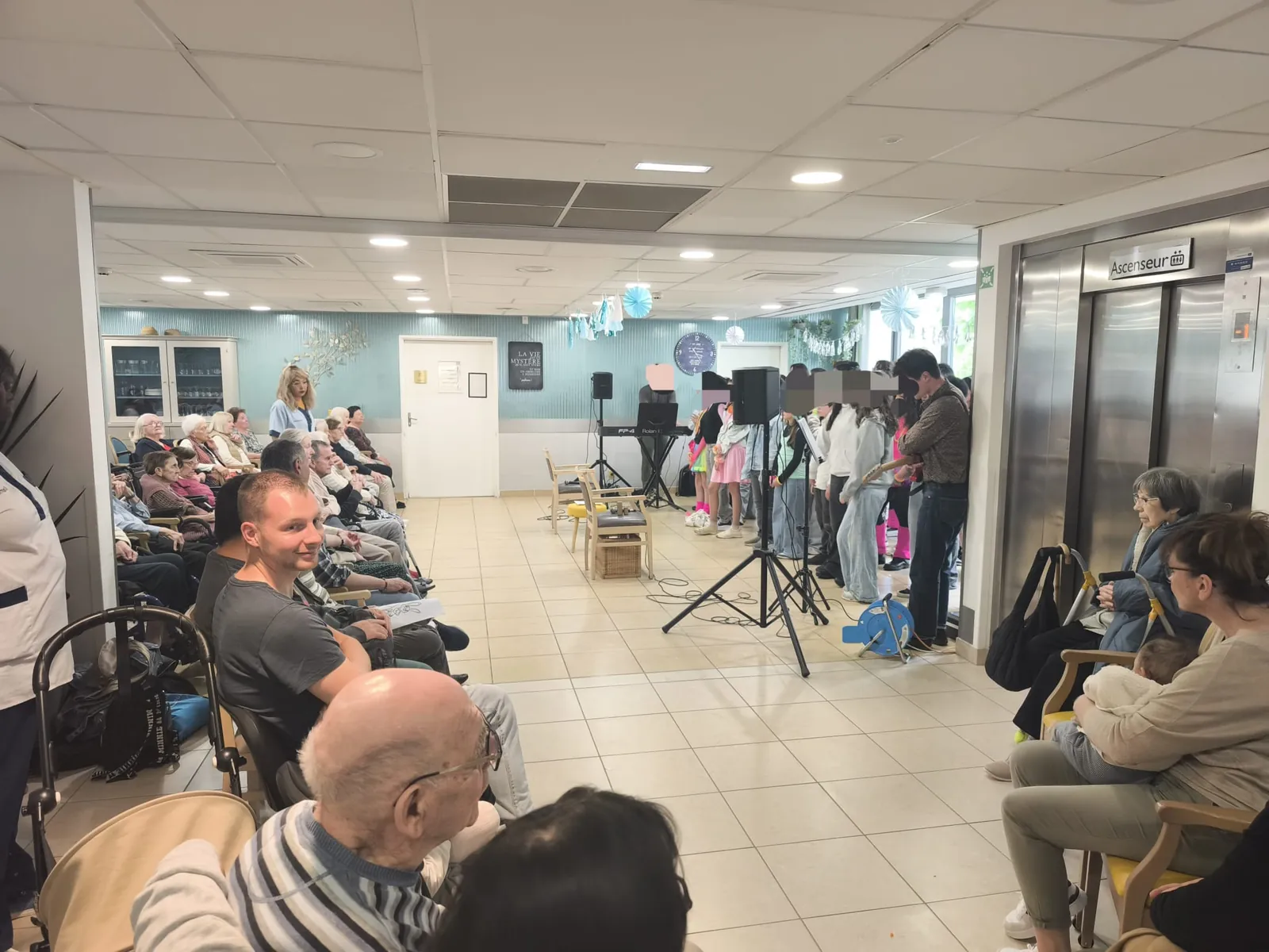  Une après-midi pleine d’émotions avec la chorale du collège Henri-IV de Meulan
