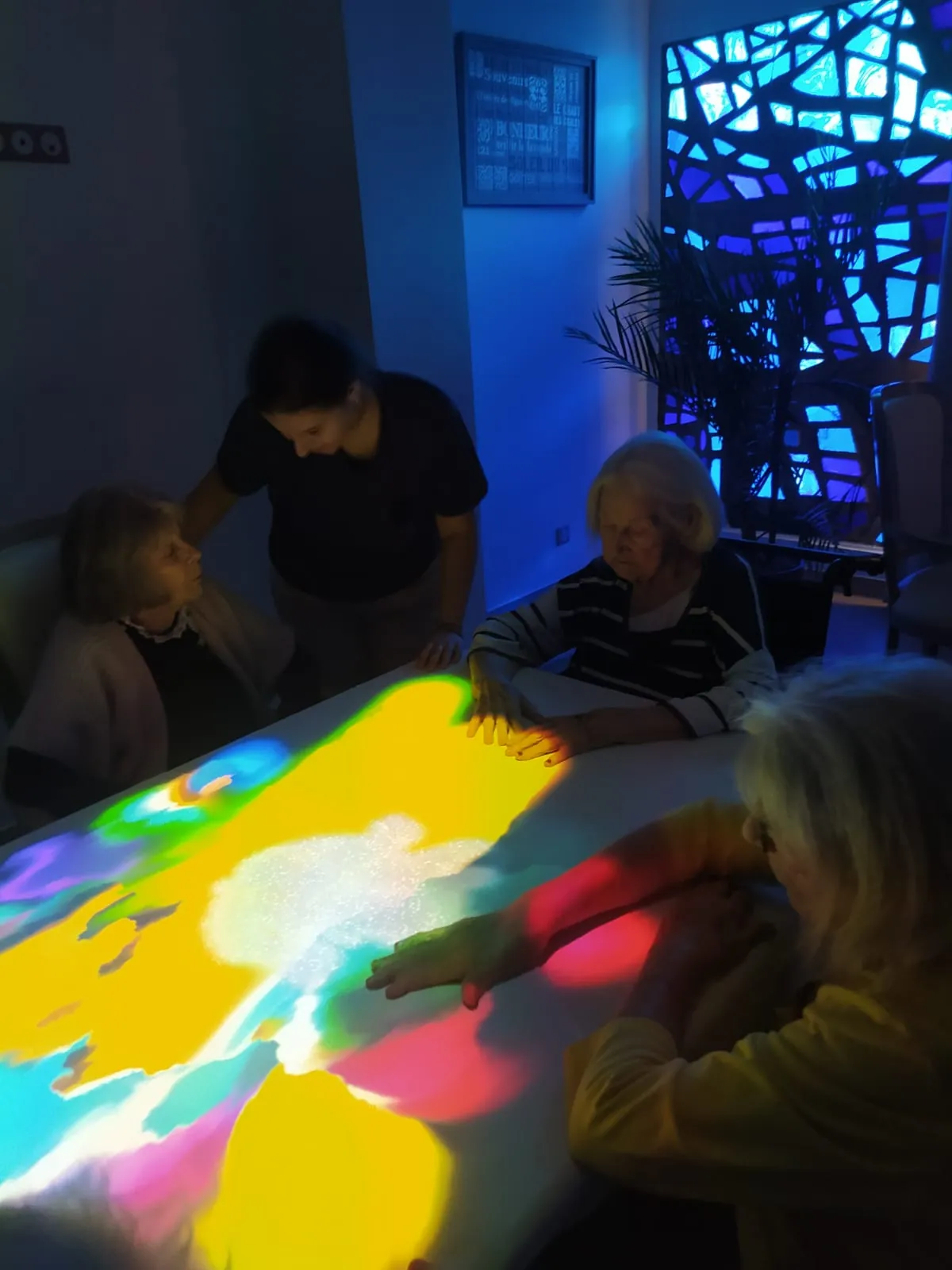 Ouverture de l'atelier "towertafel" à l'unité de vie protégée au Soleil du Roucas Blanc