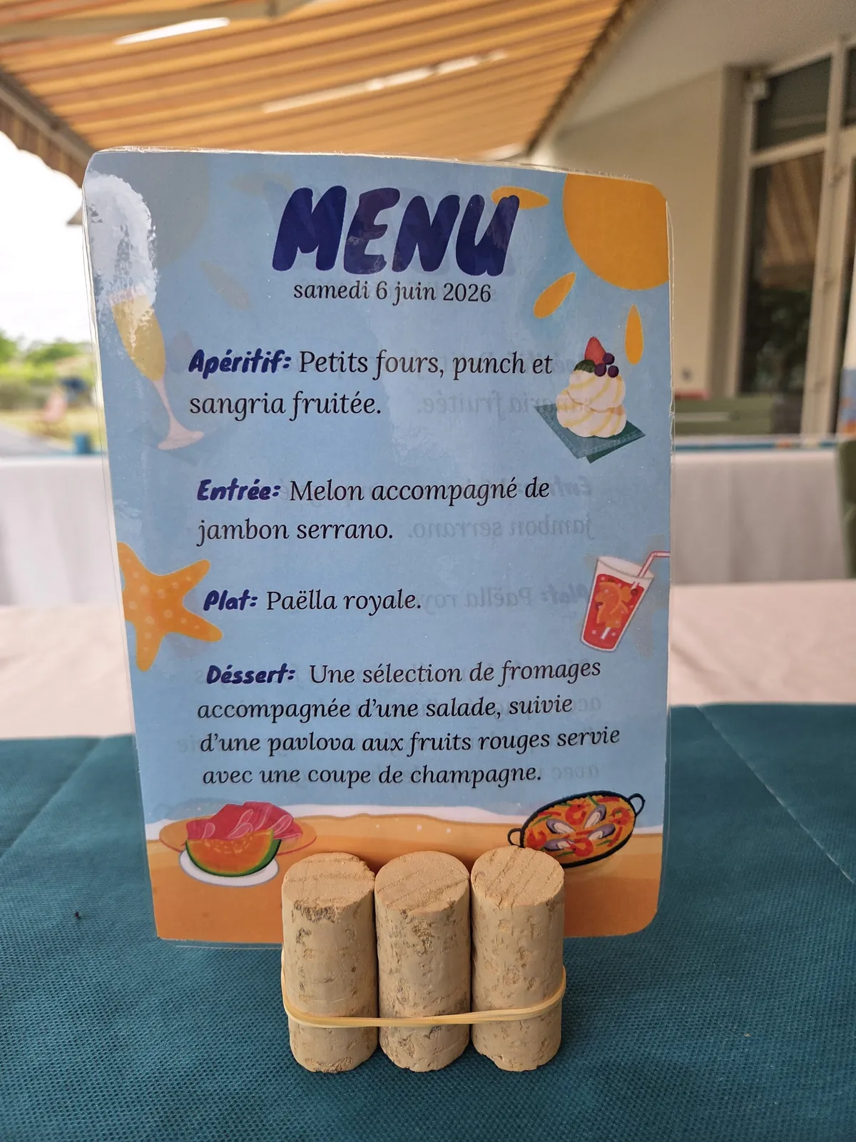 Une table aux couleurs de l’Océan et cap sur un repas aux Saveurs Marines