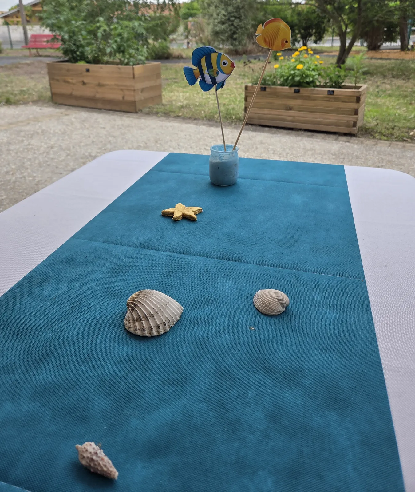 Une table aux couleurs de l’Océan et cap sur un repas aux Saveurs Marines