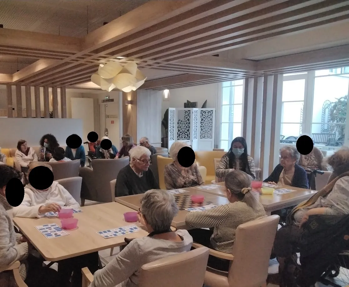 L'EHPAD LES JARDINS D'EPINAY et l'association APCIS d'Epinay sur Seine