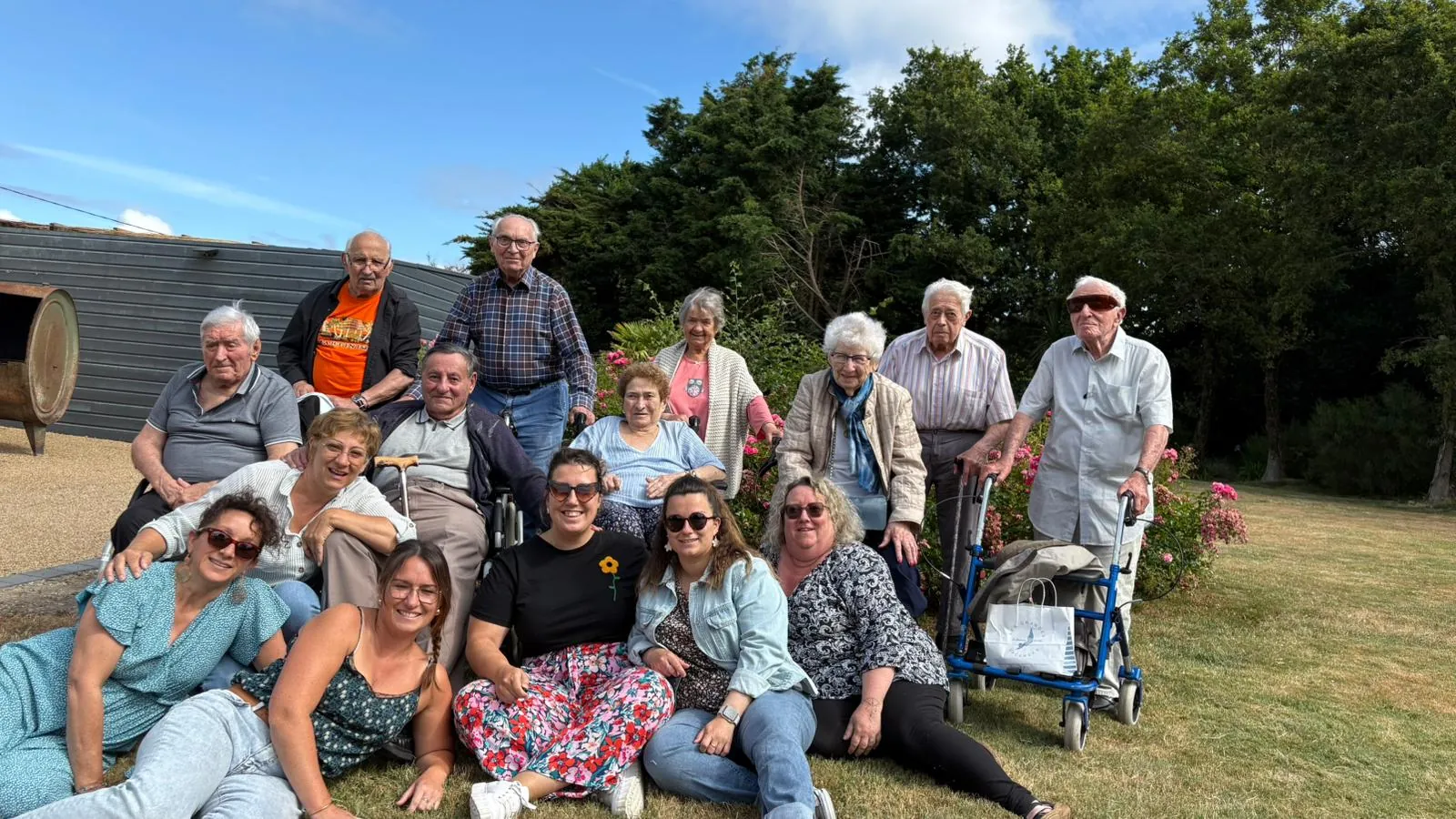 EHPAD Les Jardins de Loulay : Les résidents partent en vacances