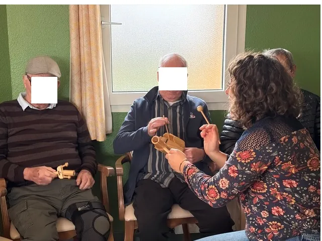 La Musicothérapie : un soin non médicamenteux au service du résident 