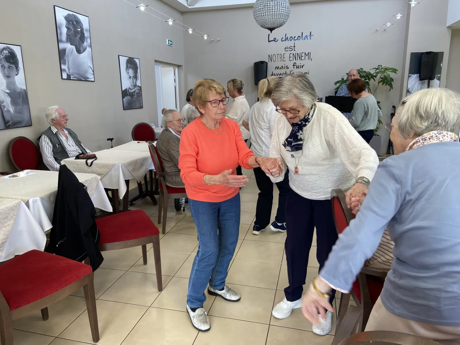 Alors on Danse