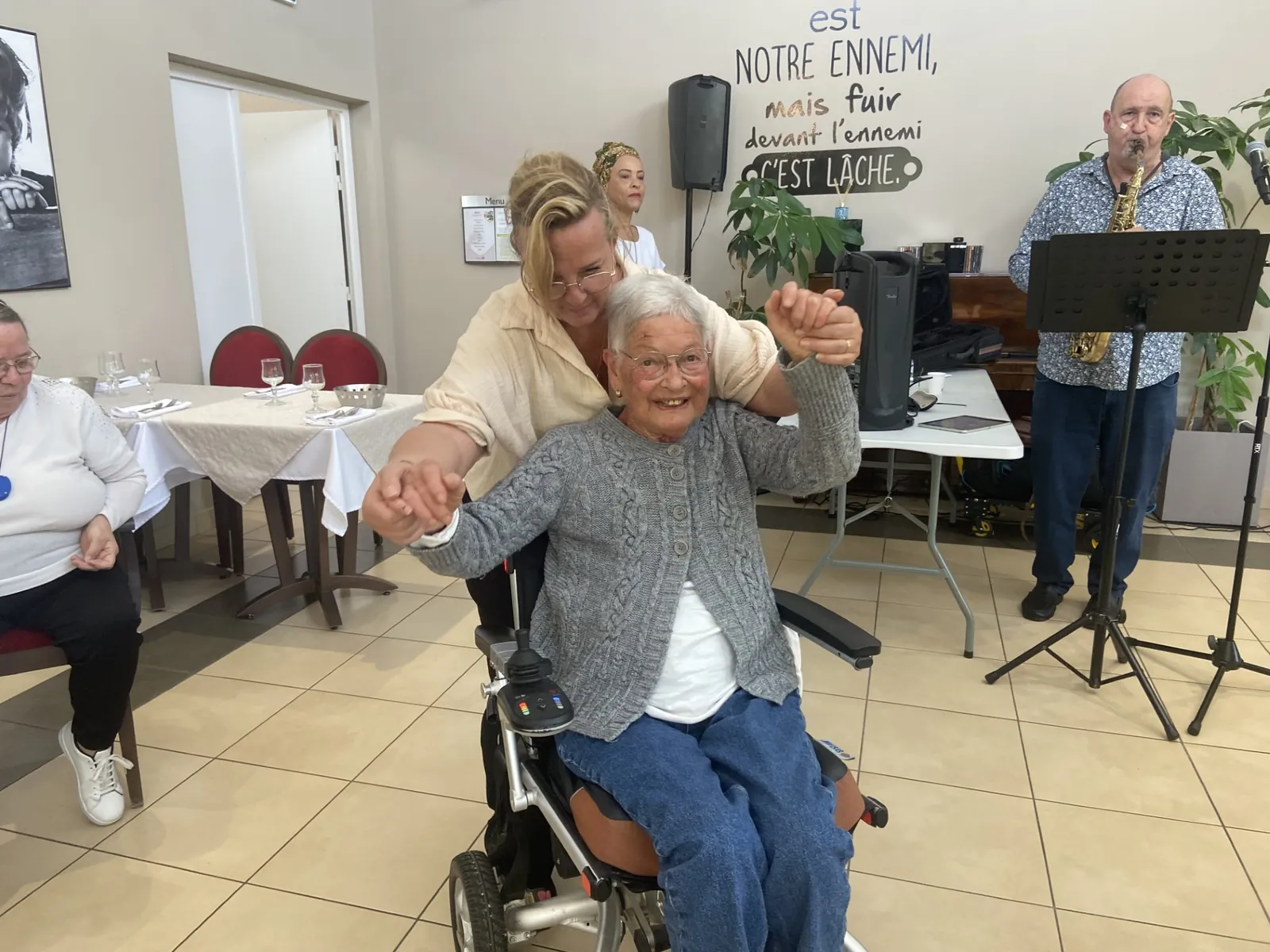 Alors on Danse