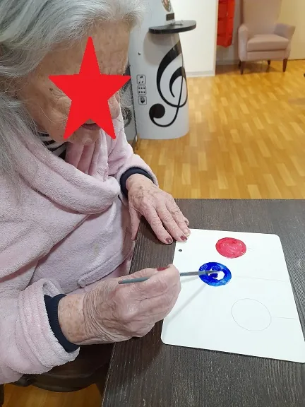Art'thérapie à la maison de retraite des Vallières à Cagnes sur Mer