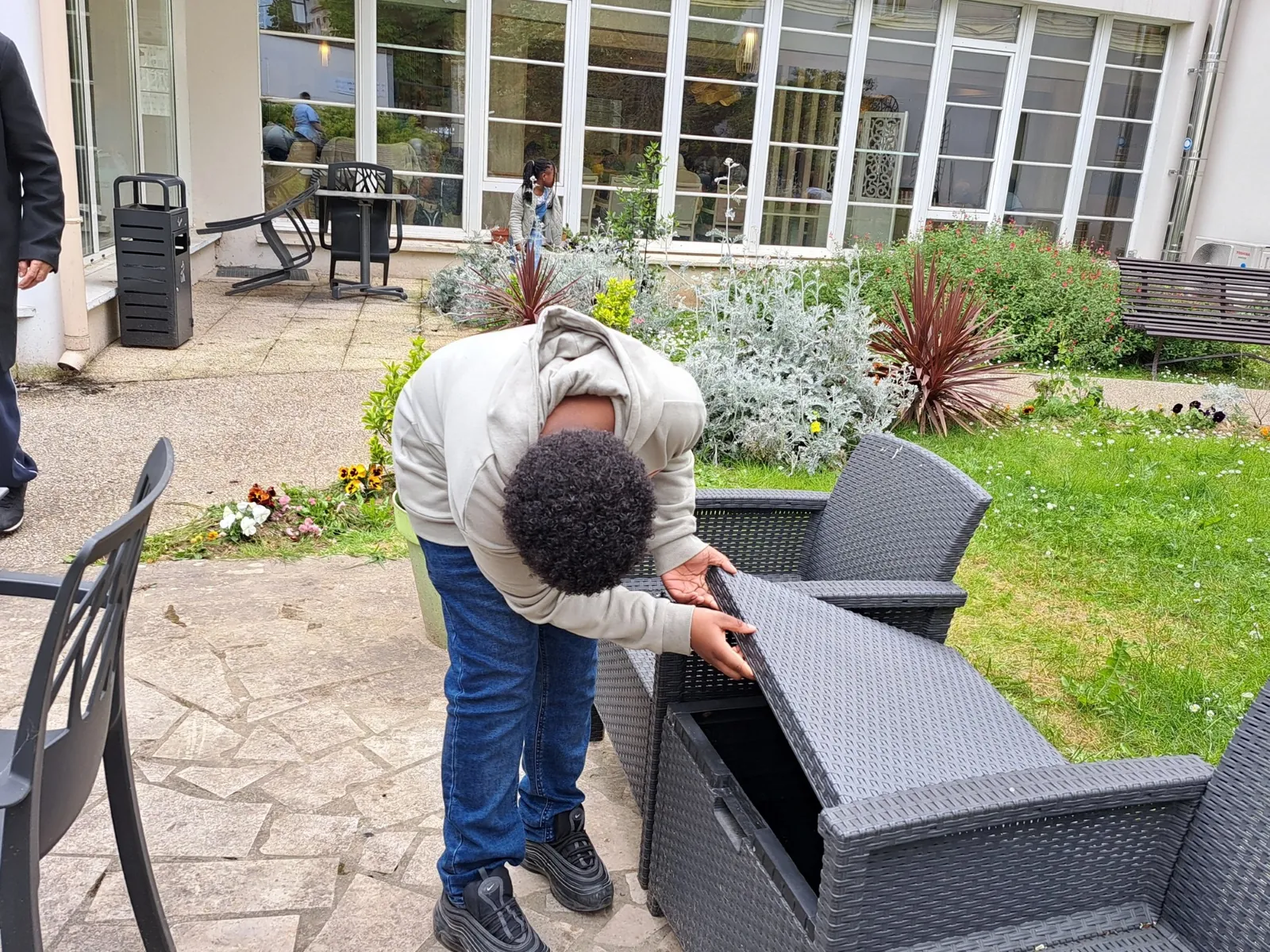 CHASSE AUX OEUFS A LA RESIDENCE LES JARDINS D'EPINAY