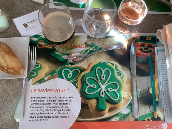 Quand le vert s’invite à la fête et que la bière se prépare en coulisses 