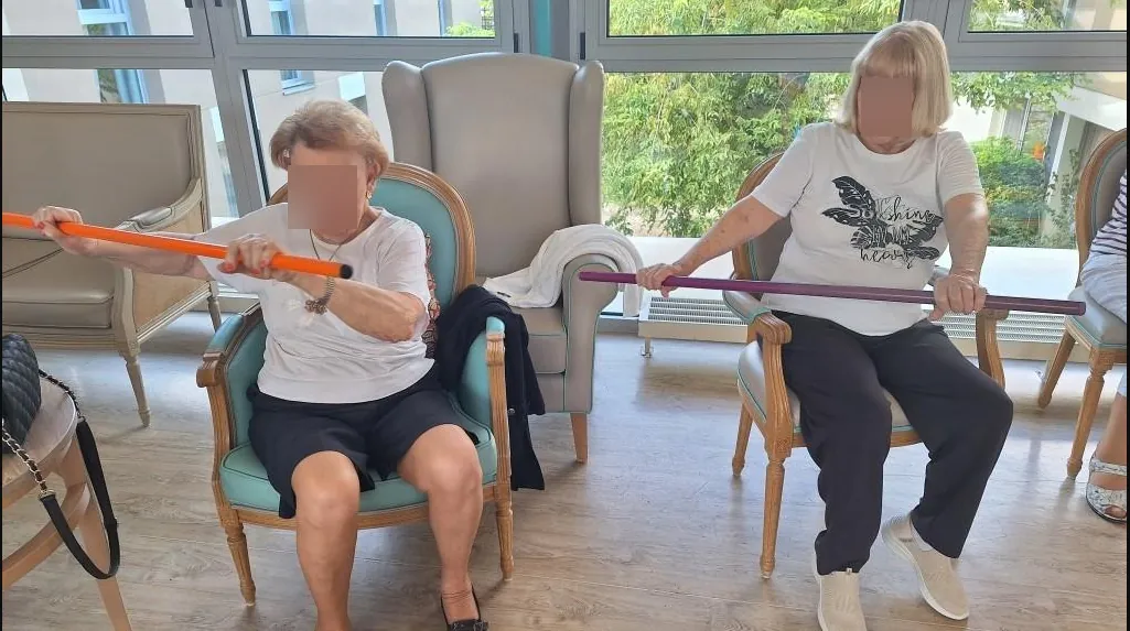 La gym douce : un rendez-vous hebdomadaire au service du bien-être de nos résidents