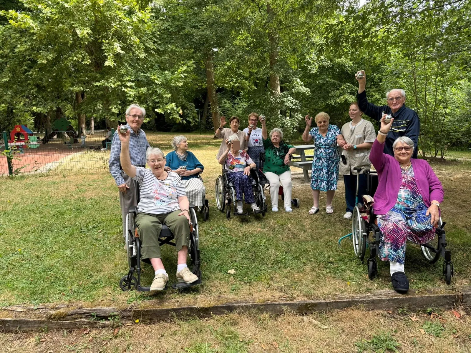 REEDUCATION : Pétanque au parc 